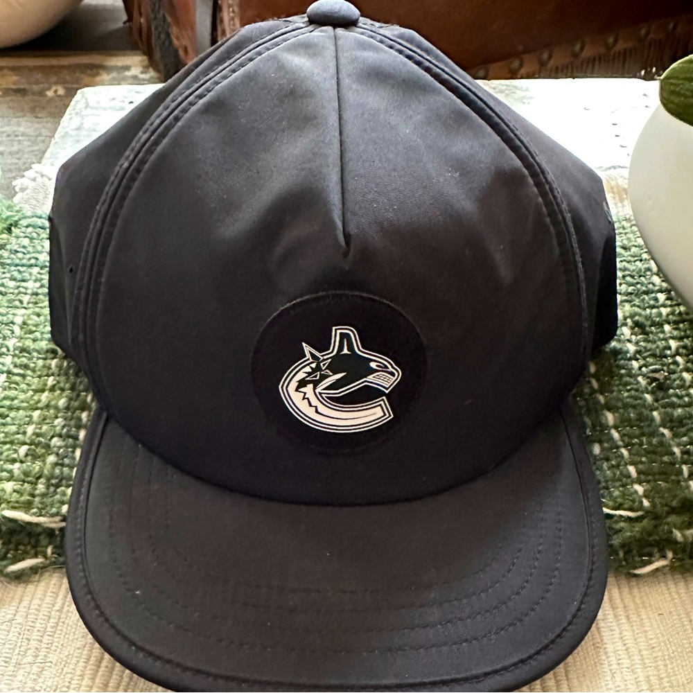 Vancouver Canucks SnapBack Hat 🏒